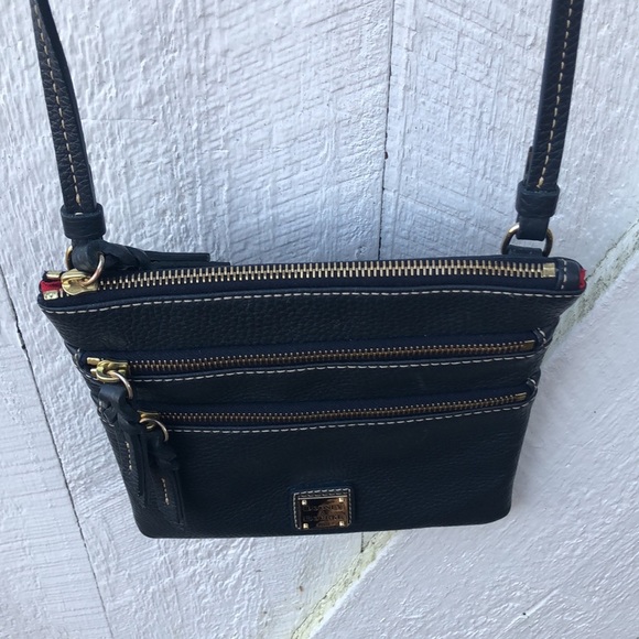 DOONEY & BOURKE Pebble Grain Triple Zip Crossbody Purse Navy - Picture 7 of 15